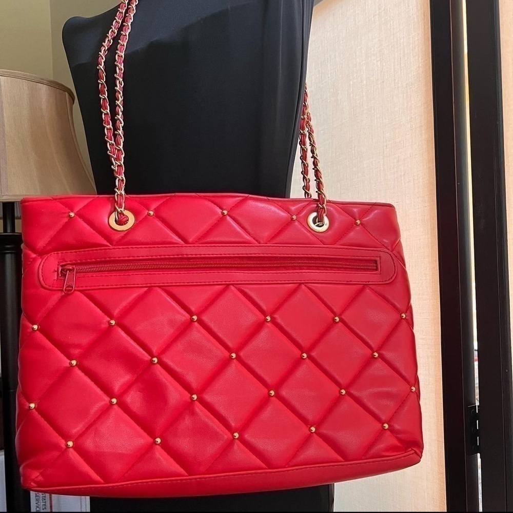 Y & S Vintage Red Quilted Tassel Purse w/Gold Braid Straps. - Picture 10 of 10